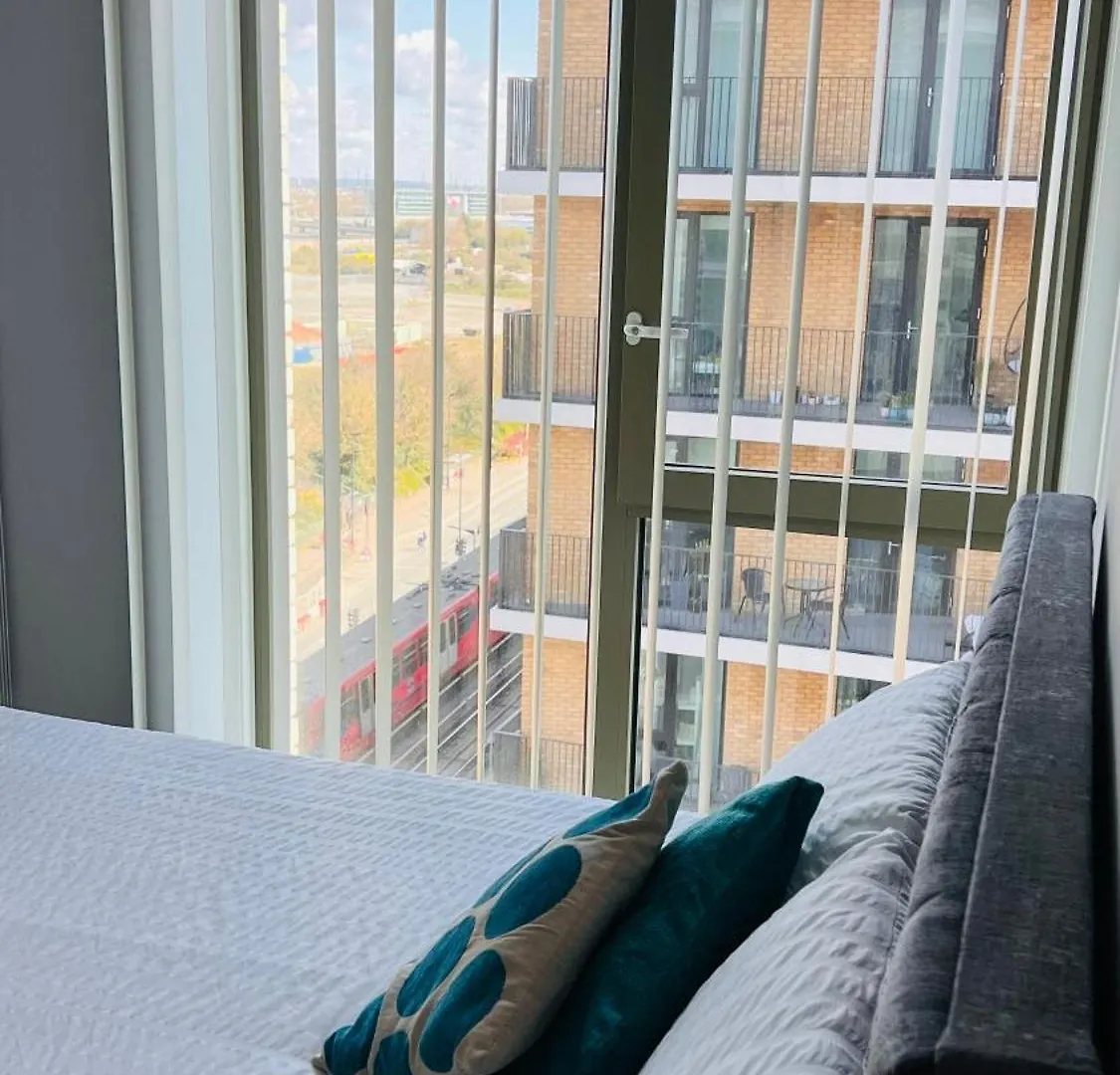 Lush Living - Double Room With Private Bathroom London United Kingdom